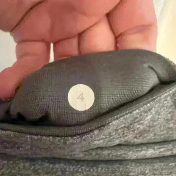 Lululemon Athletica Light Grey Leggings- Size 4- EUC- 36 inches in length - Picture 2 of 5